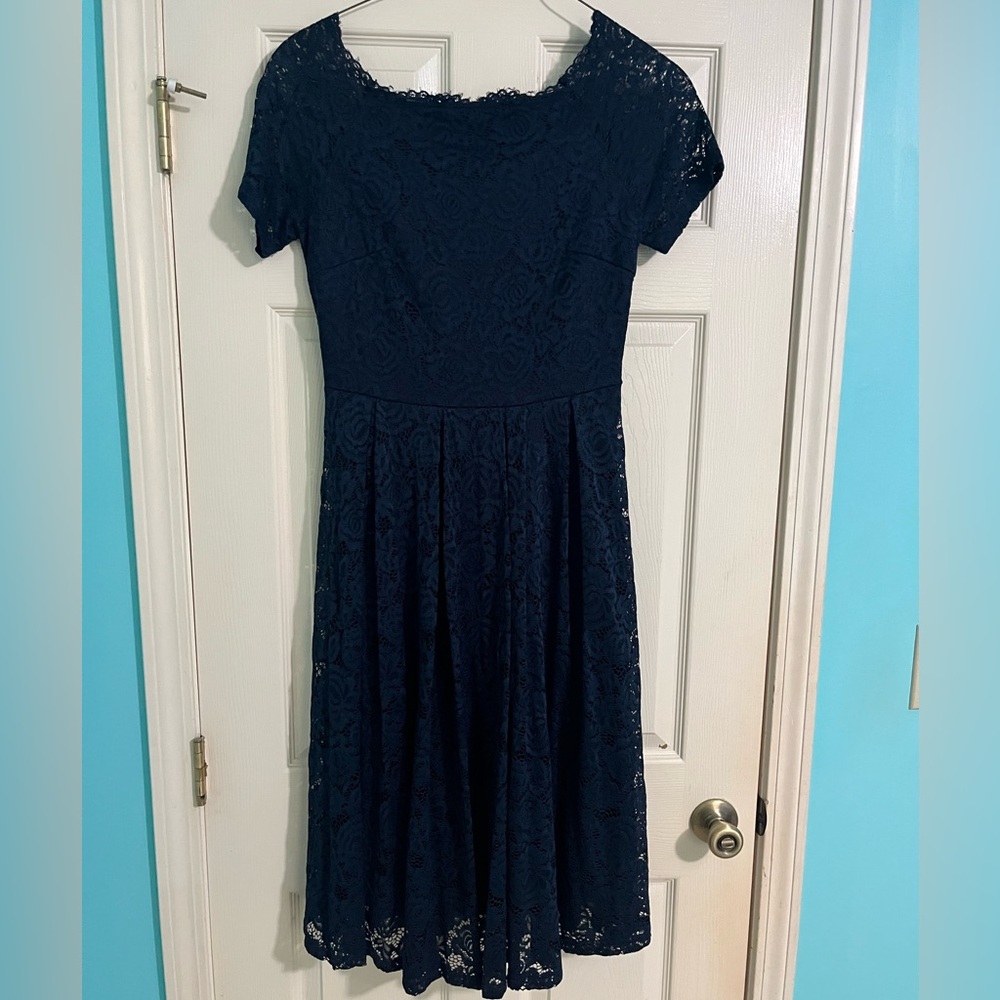 Elegant Navy Lace Maxi Dress